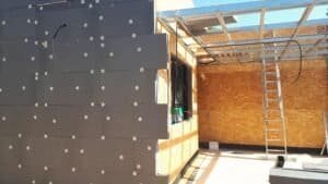 Estructura d’acer lleuger d’un habitatge unifamiliar en fase d’execució