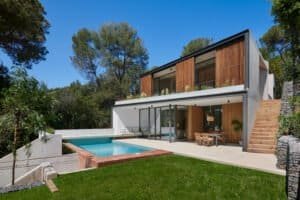 Residència moderna d'Enrique Lanfranco: fusta