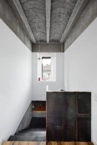 Interior Casa Ullastrell amb escala